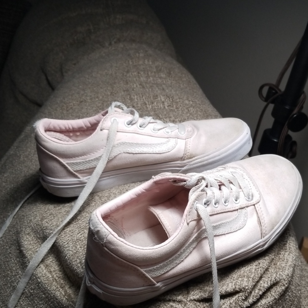 Vans - Picture 6 of 7